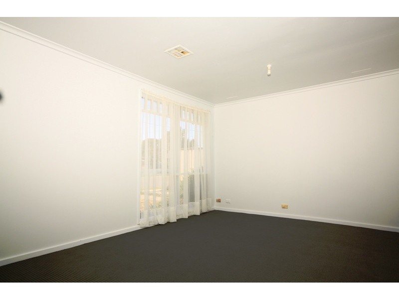 6 Lovat Court, Coolaroo VIC 3048