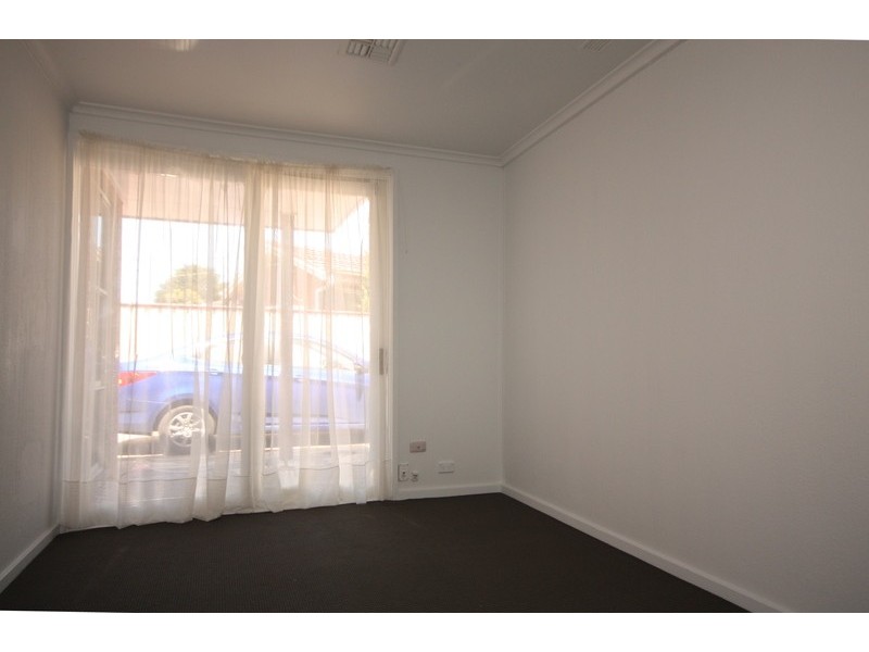 6 Lovat Court, Coolaroo VIC 3048