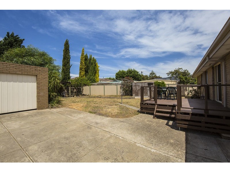 29 Karnak Crescent, Coolaroo VIC 3048