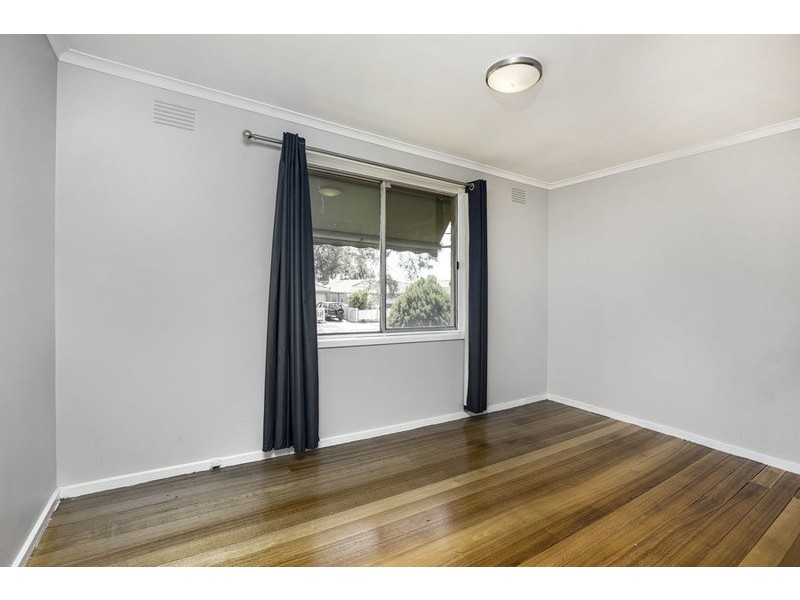 29 Karnak Crescent, Coolaroo VIC 3048