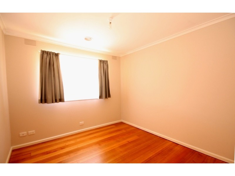 18 Smeaton Avenue, Dallas VIC 3047