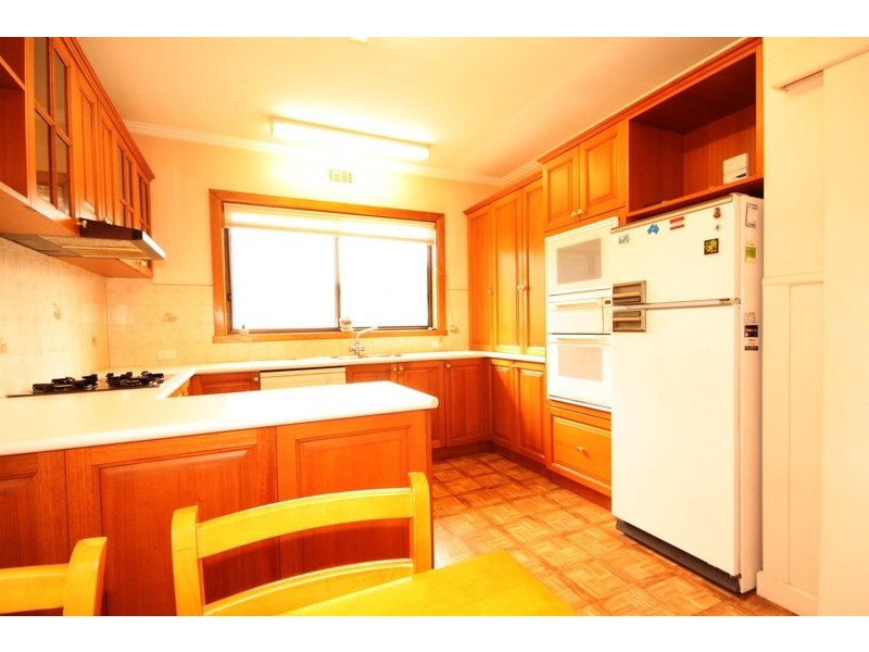 6 Watt Avenue, Oak Park VIC 3046