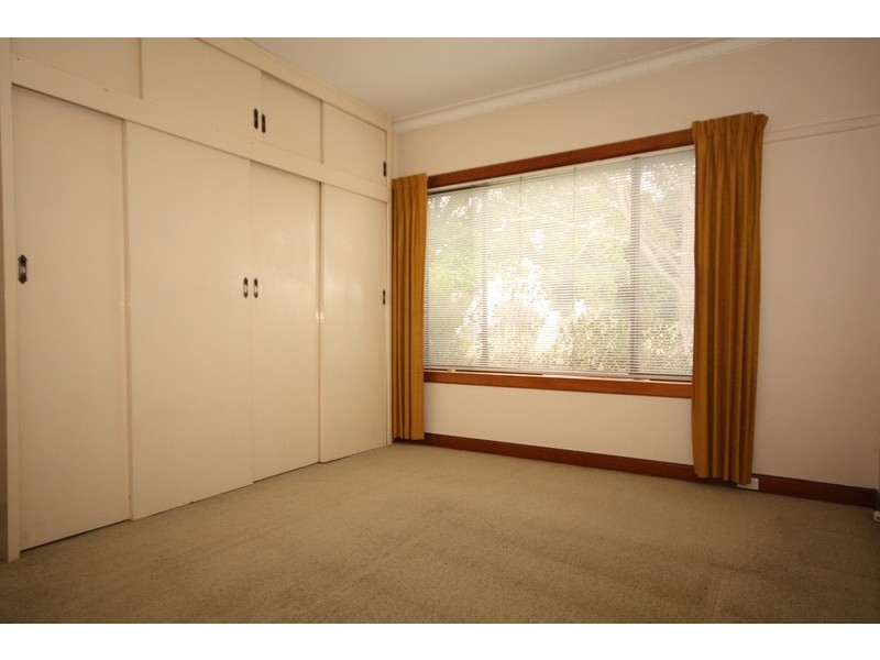 6 Watt Avenue, Oak Park VIC 3046