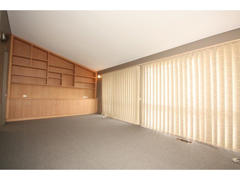 48 Devereaux Street, Oak Park VIC 3046