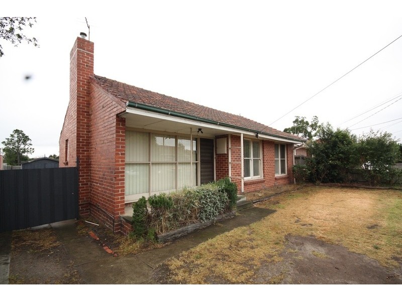21 Hales Crescent, Jacana VIC 3047