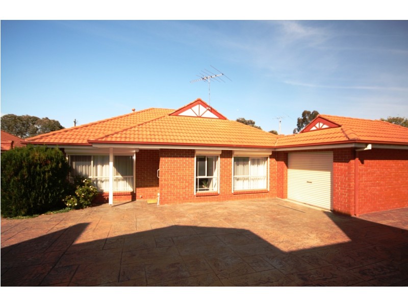 2/16 Lytton Street, Glenroy VIC 3046