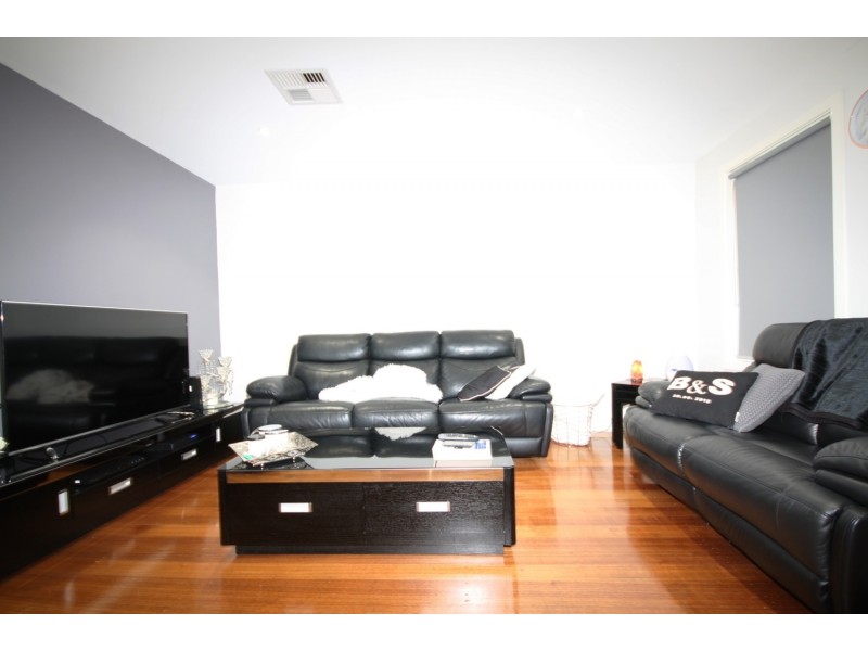 7 Childers Crescent, Coolaroo VIC 3048
