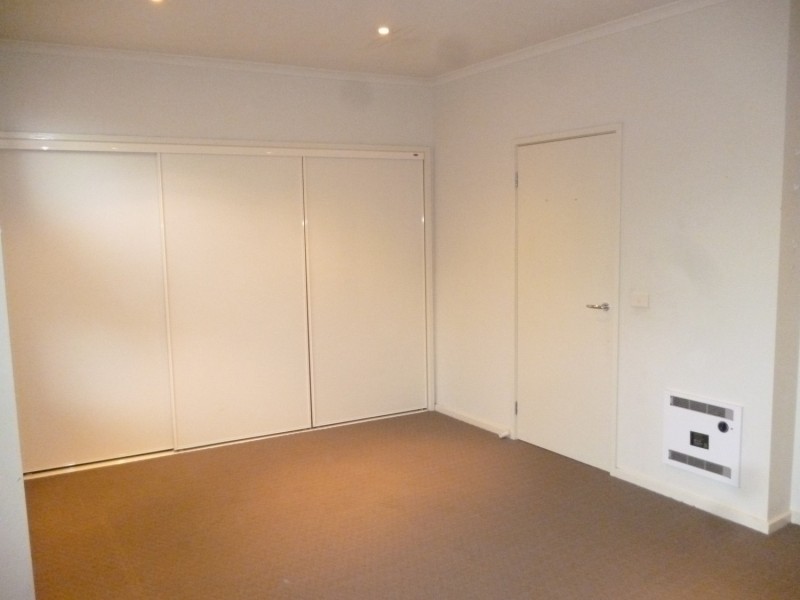 1/900 Pascoe Vale Road, Glenroy VIC 3046