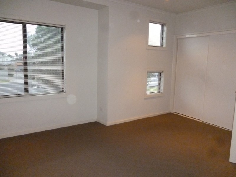 1/900 Pascoe Vale Road, Glenroy VIC 3046