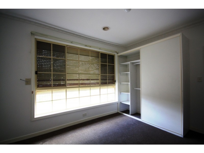 136 Cardinal Road, Glenroy VIC 3046