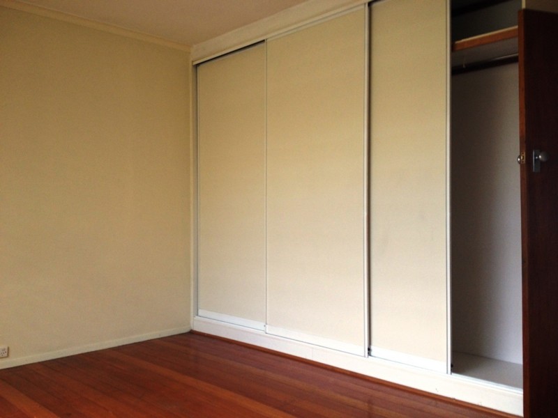 16 Merino Avenue, Dallas VIC 3047