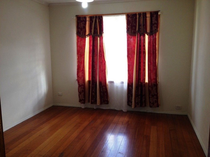 16 Merino Avenue, Dallas VIC 3047