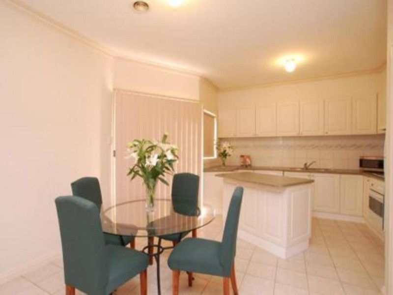 1/13 Lex Grove, Oak Park VIC 3046