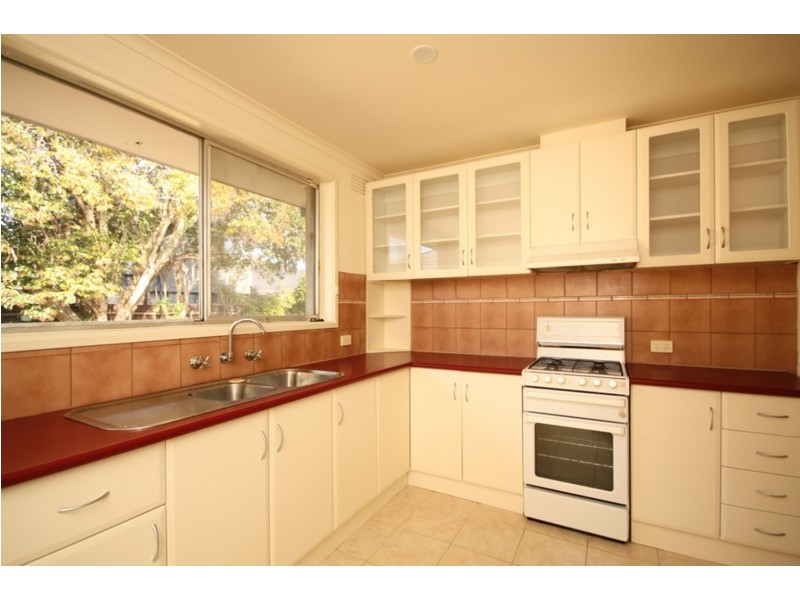 118 South Circular Road, Gladstone Park VIC 3043