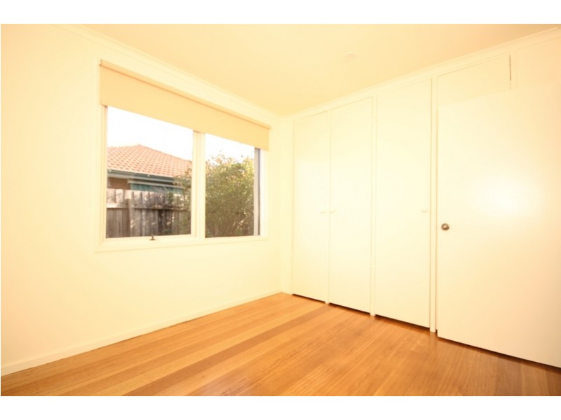 118 South Circular Road, Gladstone Park VIC 3043