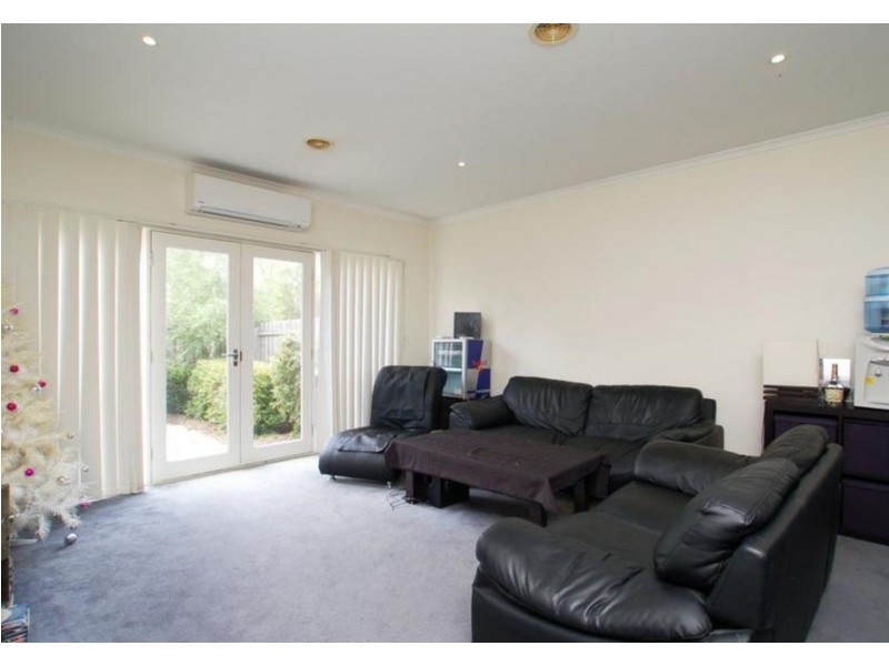 2/12 Murrell Street, Glenroy VIC 3046