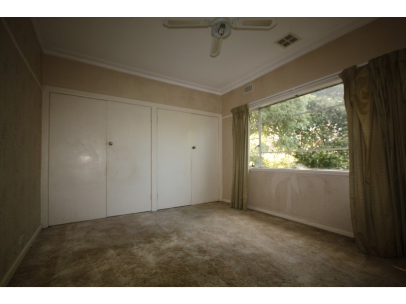 15 Granville Street, Glenroy VIC 3046