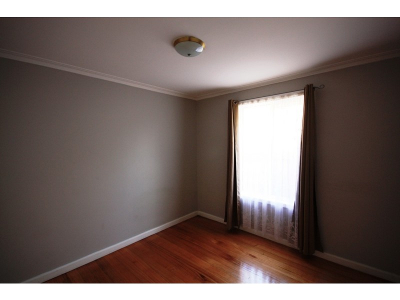 36 Leonard Avenue, Glenroy VIC 3046