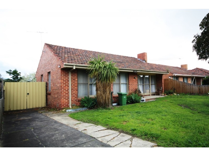 13 Fidge Court, Jacana VIC 3047