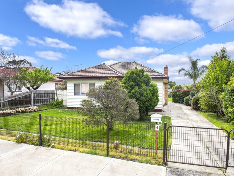 4 Merbein Street, Pascoe Vale VIC 3044