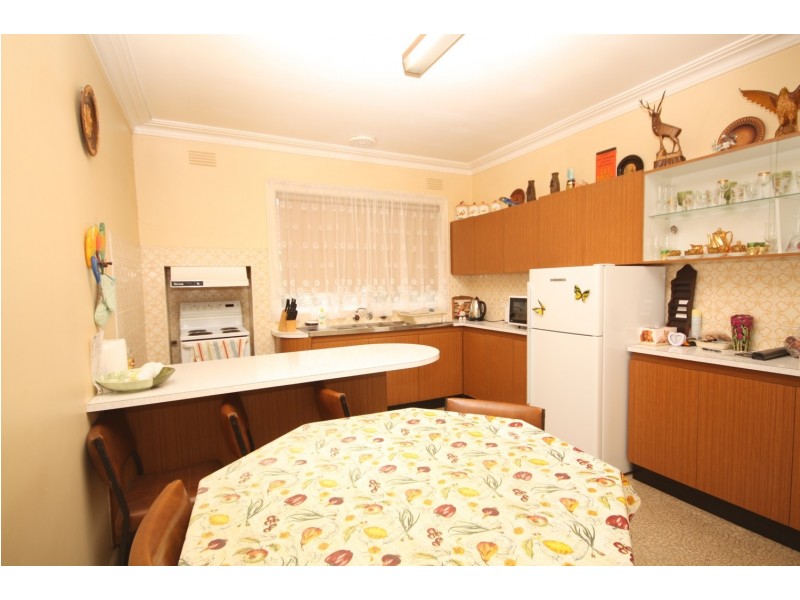 4 Merbein Street, Pascoe Vale VIC 3044