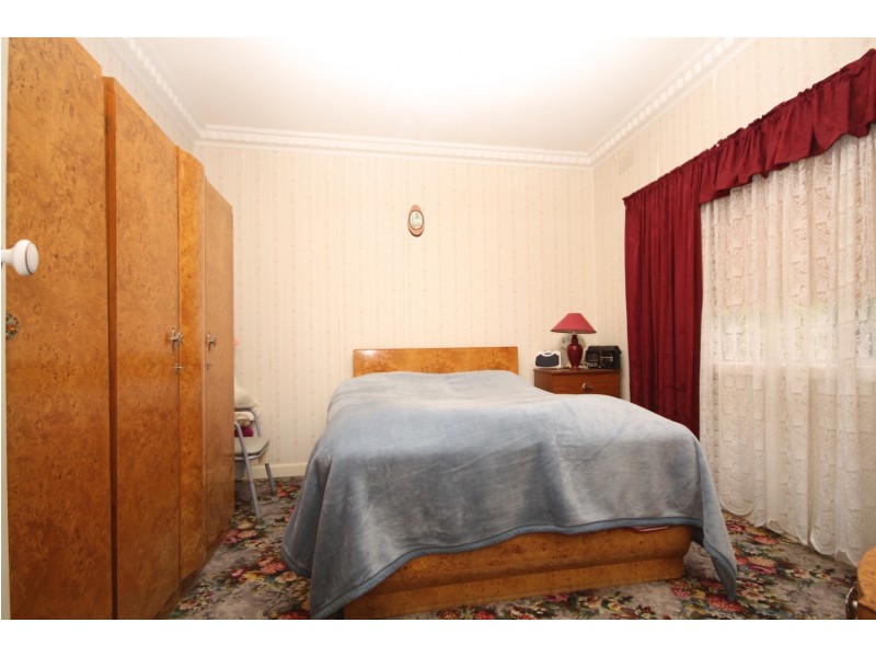 4 Merbein Street, Pascoe Vale VIC 3044