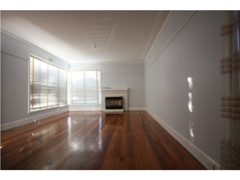 14 Alpine Grove, Pascoe Vale VIC 3044