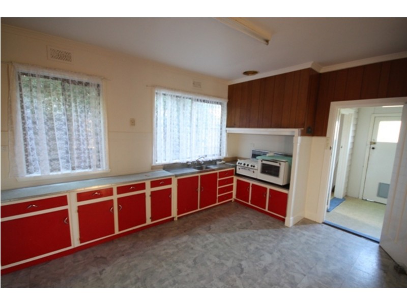 14 Alpine Grove, Pascoe Vale VIC 3044