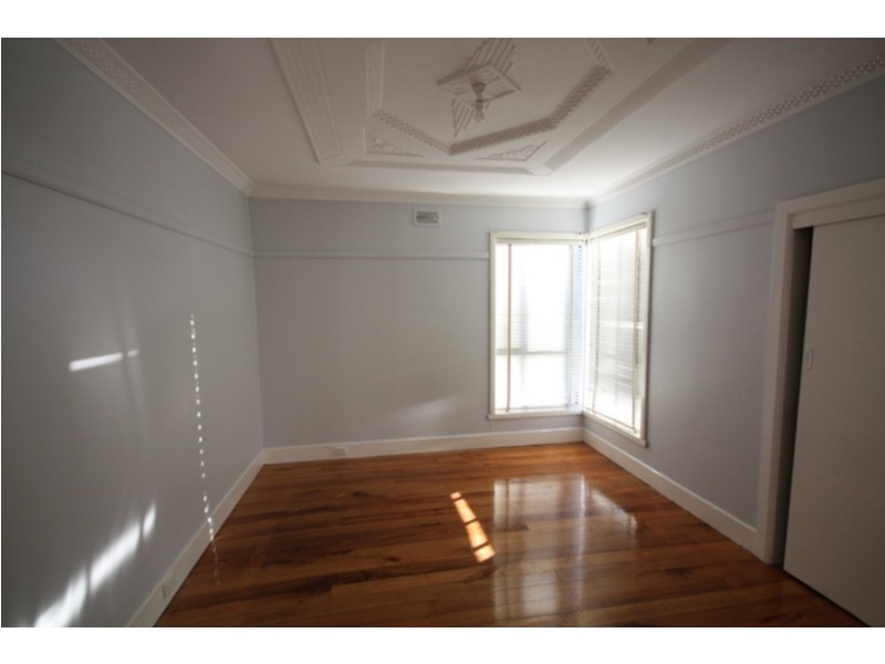 14 Alpine Grove, Pascoe Vale VIC 3044