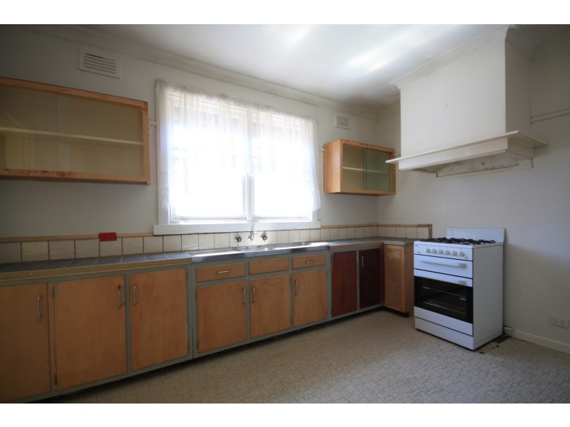 6 Glen Street, Glenroy VIC 3046