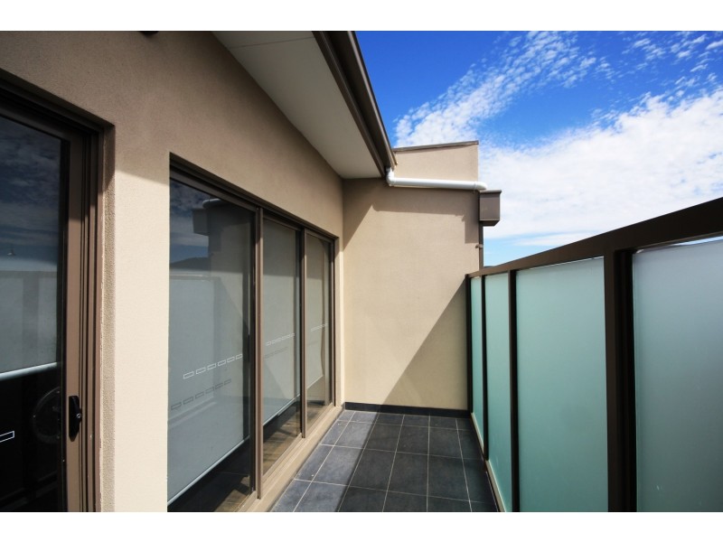 102/19 Positano Way, Lalor VIC 3075