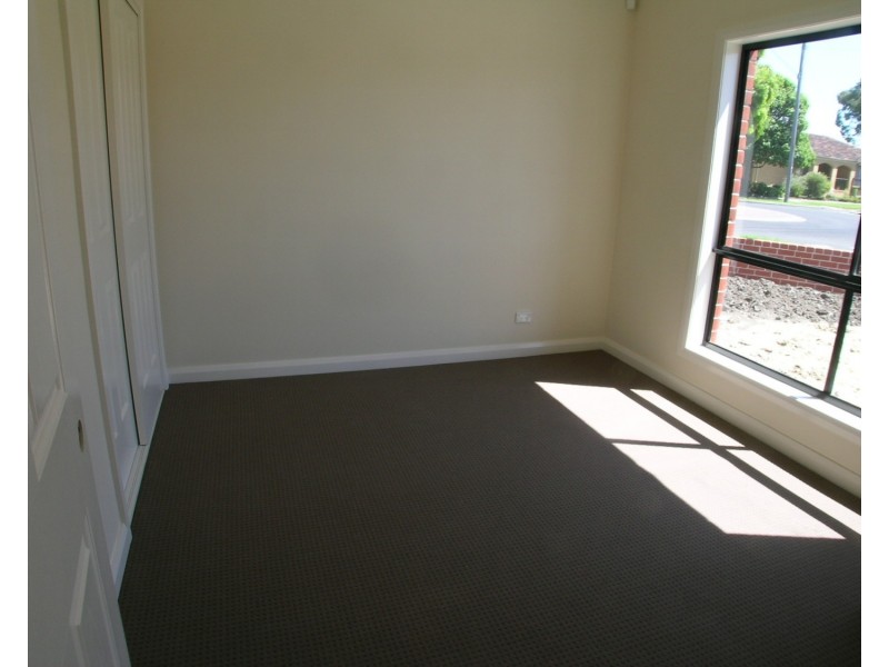 88 Chapman Avenue, Glenroy VIC 3046