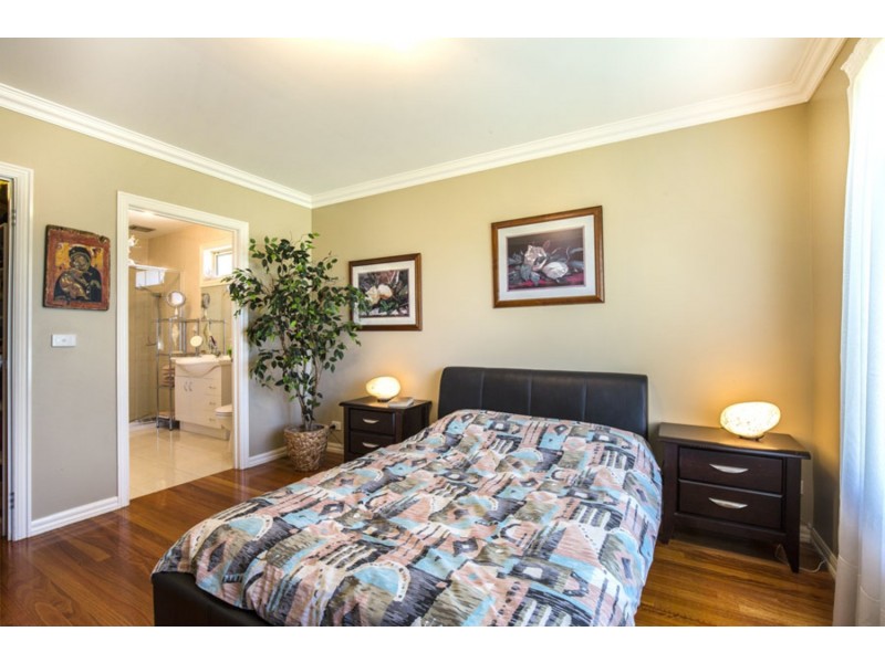 17 Valencia Street, Glenroy VIC 3046
