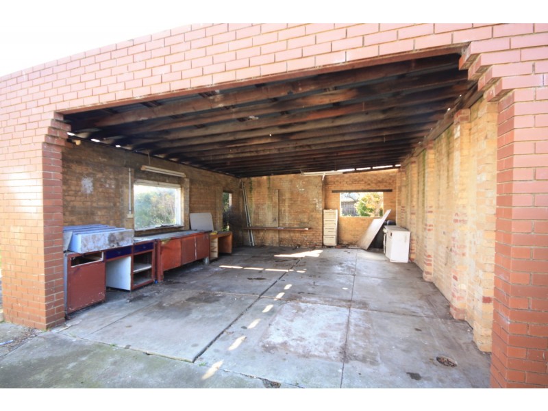 4 Tarana Avenue, Glenroy VIC 3046