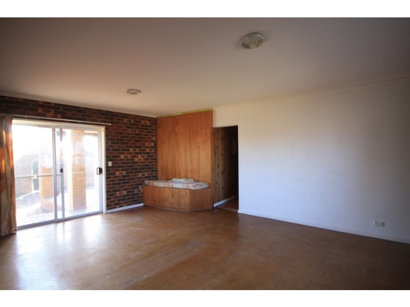 11 Gosford Crescent, Broadmeadows VIC 3047