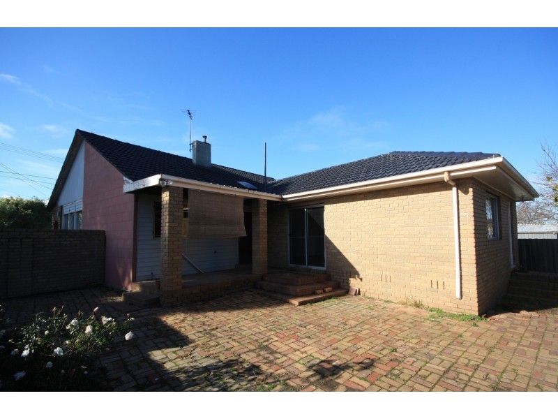 11 Gosford Crescent, Broadmeadows VIC 3047