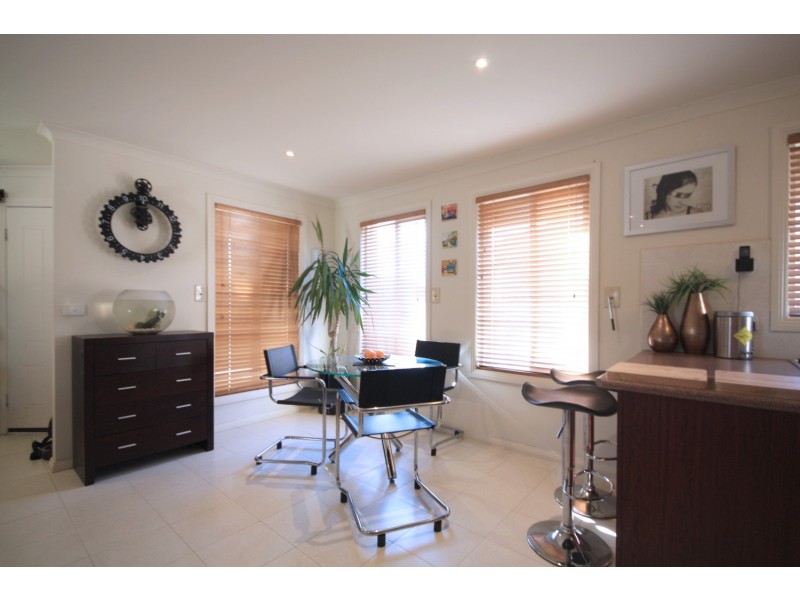 1/4-8 Mladen Court, Coolaroo VIC 3048