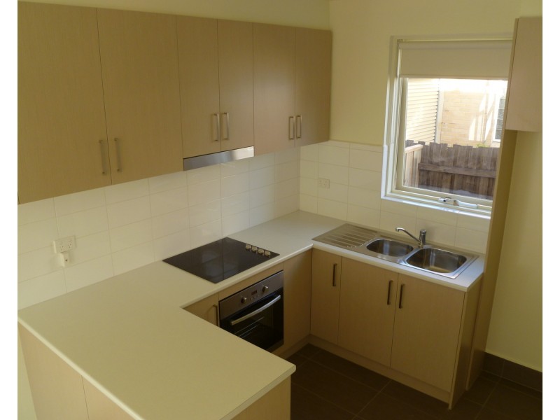 2/139 Melbourne Avenue, Glenroy VIC 3046