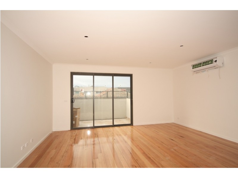 Unit 6/7 Gladstone Parade, Glenroy VIC 3046