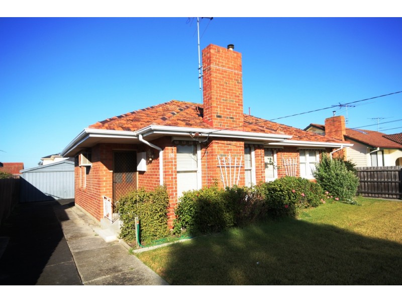 13 Moss Street, Glenroy VIC 3046