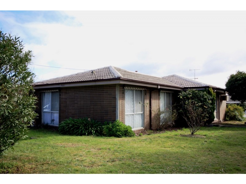 14  Nareen Avenue, Coolaroo VIC 3048