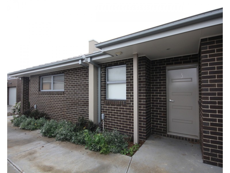 3/24 Larch Street, Thomastown VIC 3074