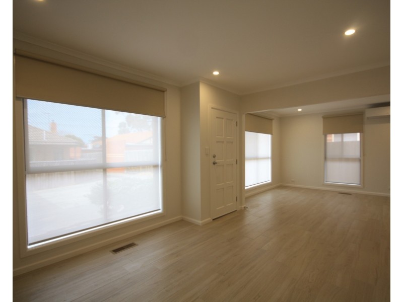 2/14 George Street, Glenroy VIC 3046