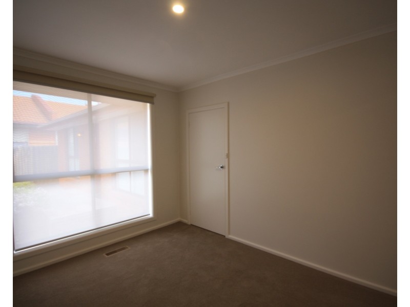 2/14 George Street, Glenroy VIC 3046