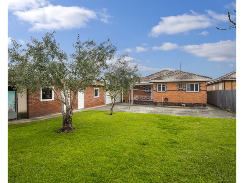 145 South Street, Hadfield VIC 3046