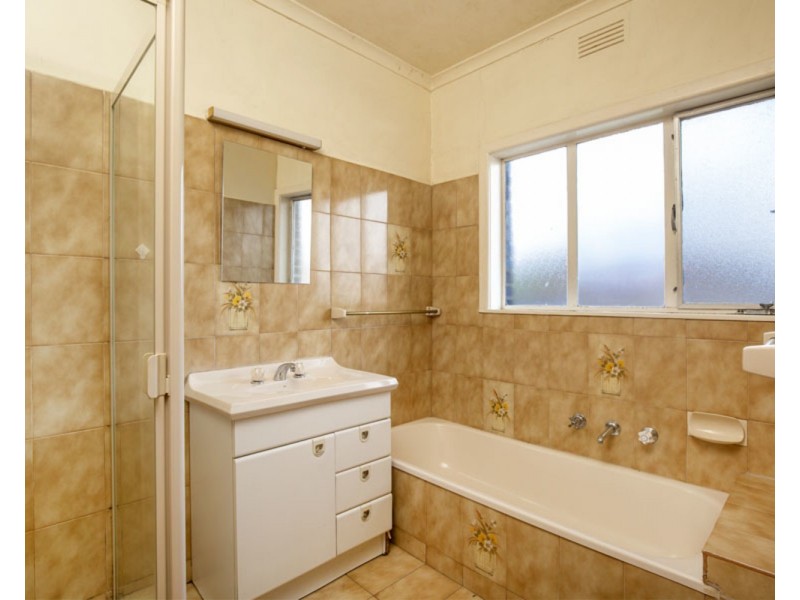 145 South Street, Hadfield VIC 3046