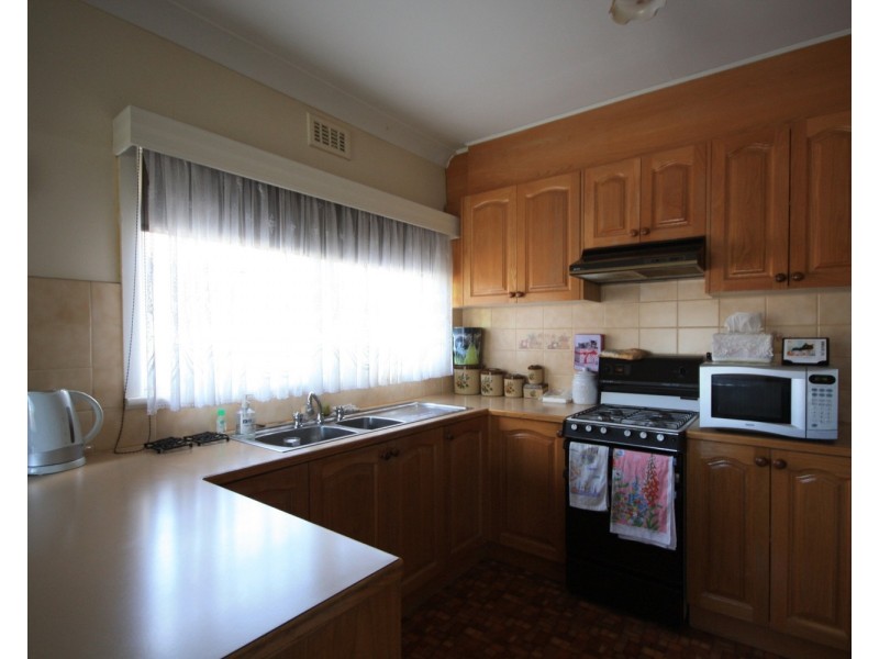 50 Loongana Avenue, Glenroy VIC 3046