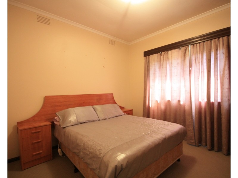 50 Loongana Avenue, Glenroy VIC 3046