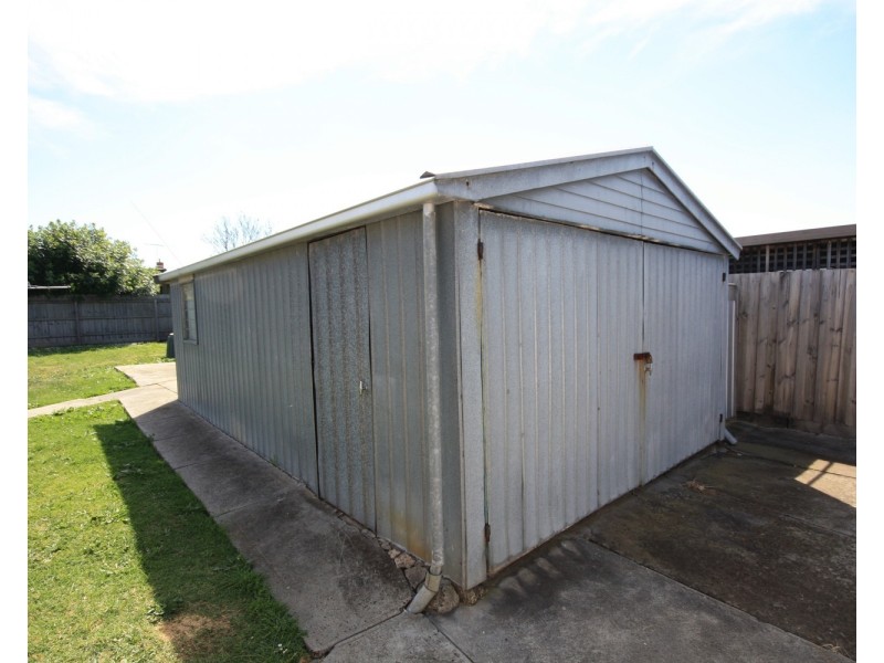 50 Loongana Avenue, Glenroy VIC 3046