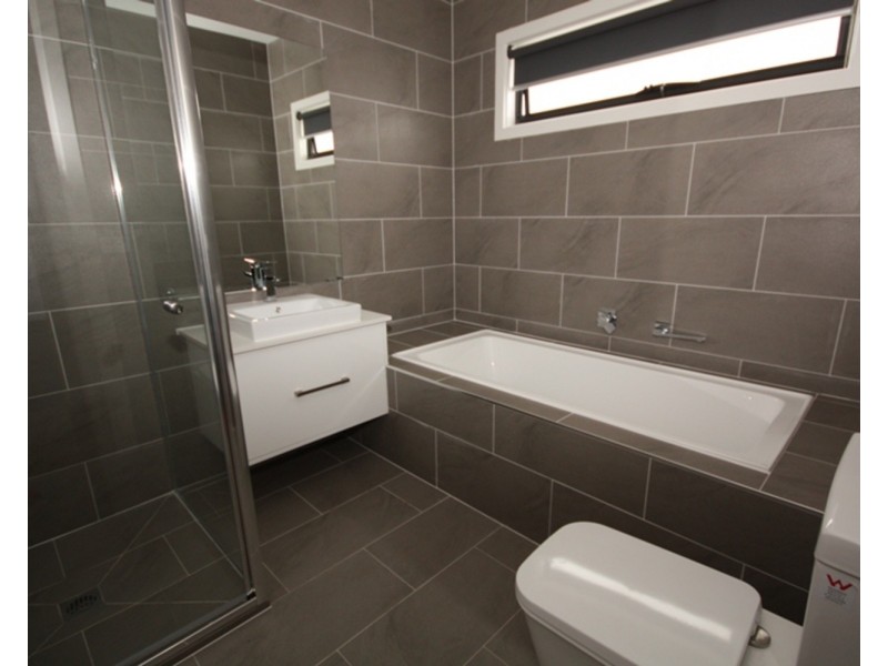 1B Hubert Street, Glenroy VIC 3046